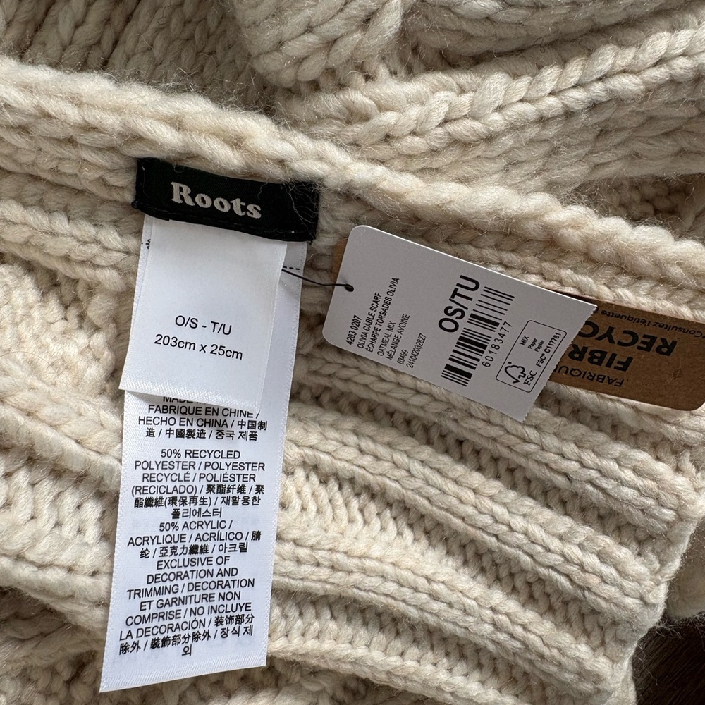 Cozy Cream Cable Knit Scarf - Picture 2 of 2